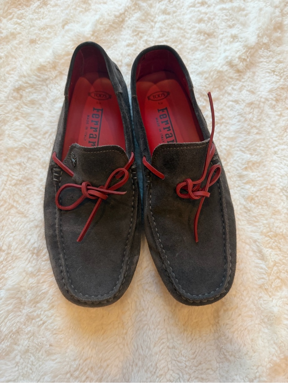 Ferrari Men's Dark Gray Suede Driving Loafers with Red Accents size 5 men